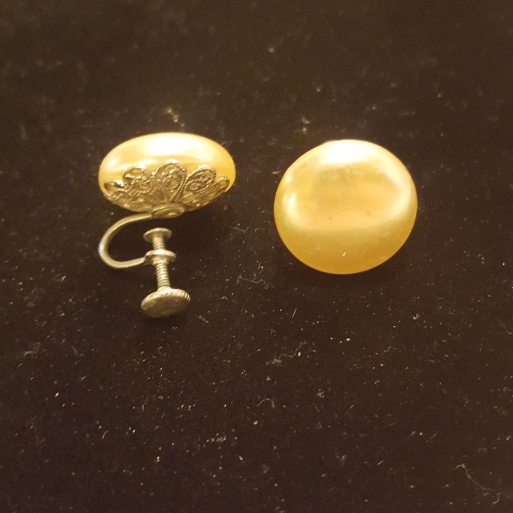 Vintage faux pearl earrings